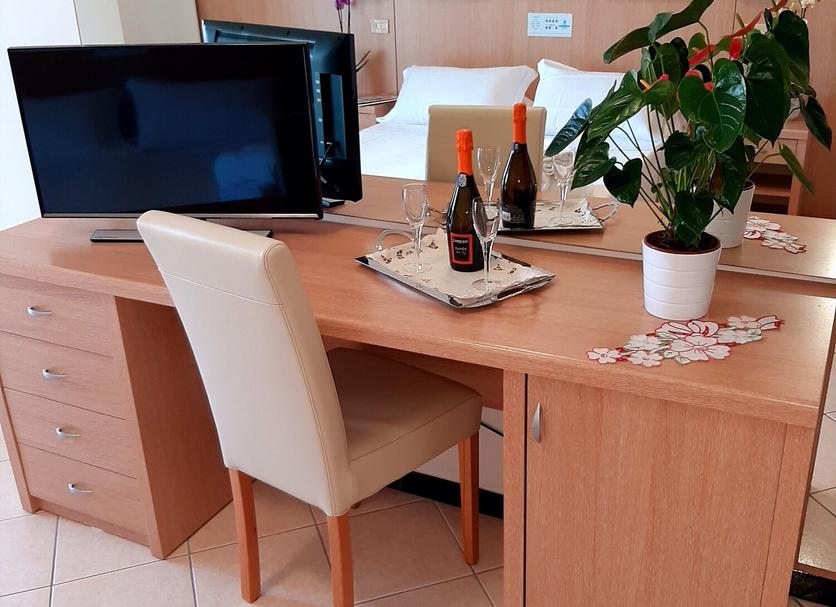 Comodidade do quarto Foto