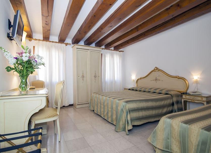 Quarto Foto