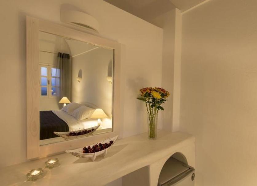 Comodidade do quarto Foto