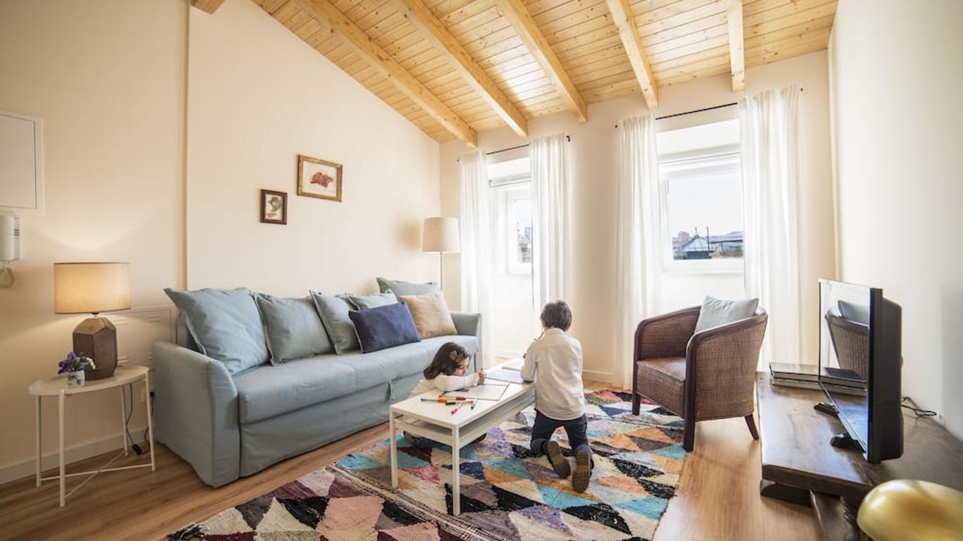 Lis Apartments
