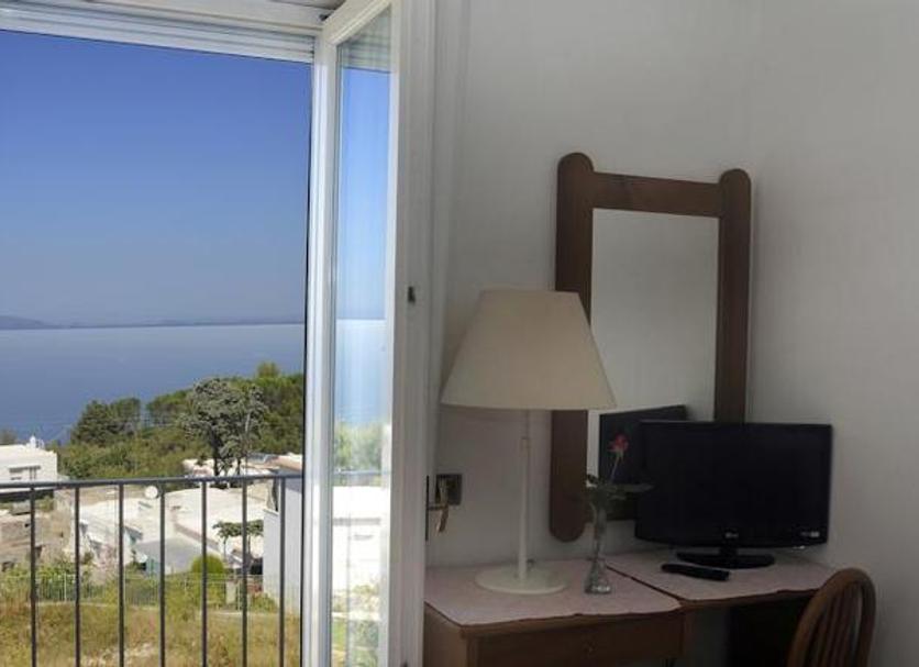 Comodidade do quarto Foto