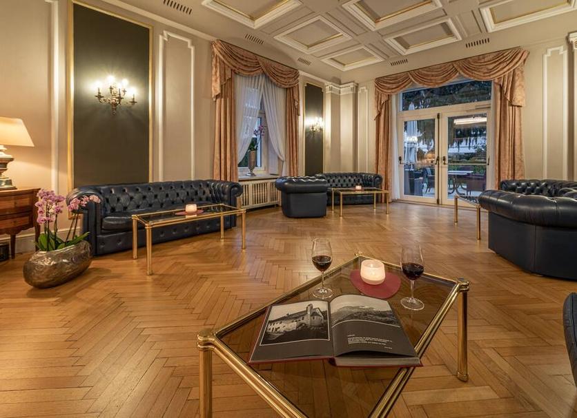 Hall Foto