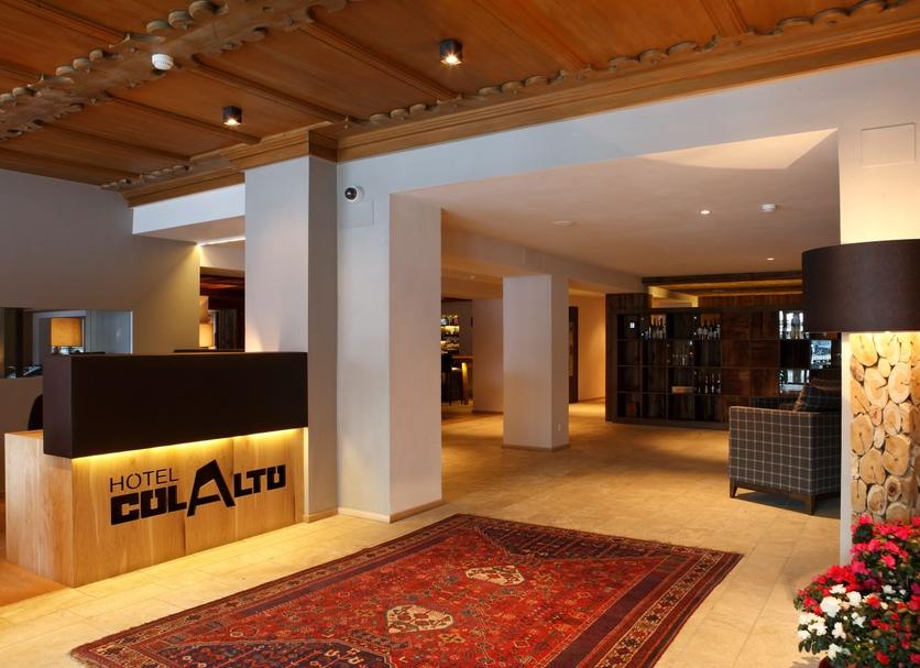 Hall Foto