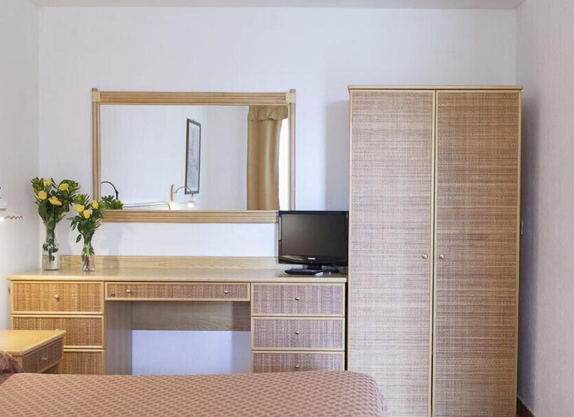 Comodidade do quarto Foto
