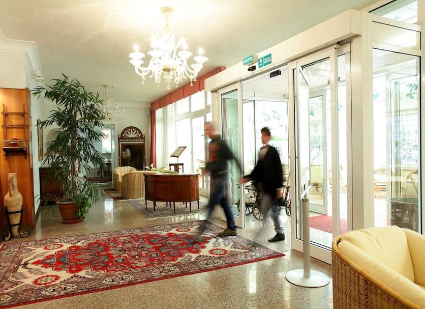 Hall Foto