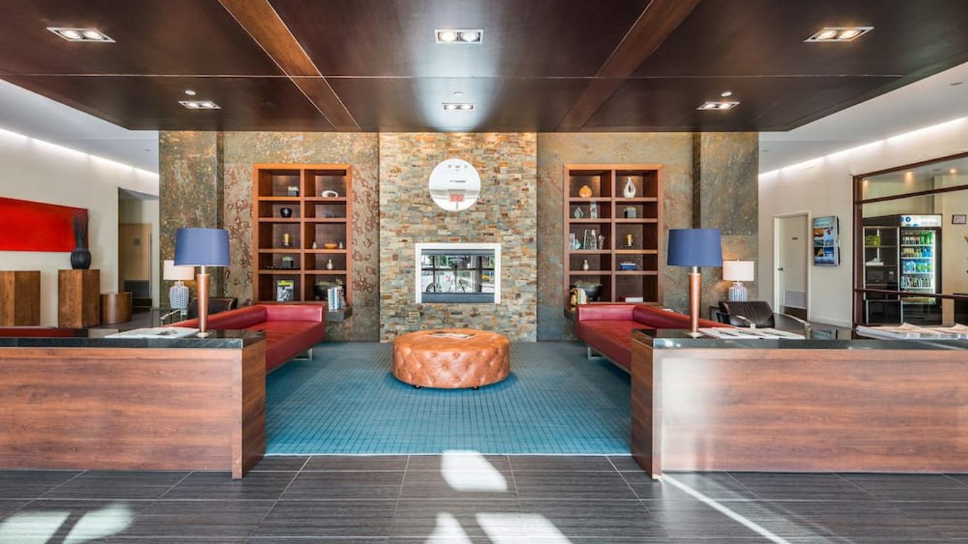 Novotel Montreal Aeroport