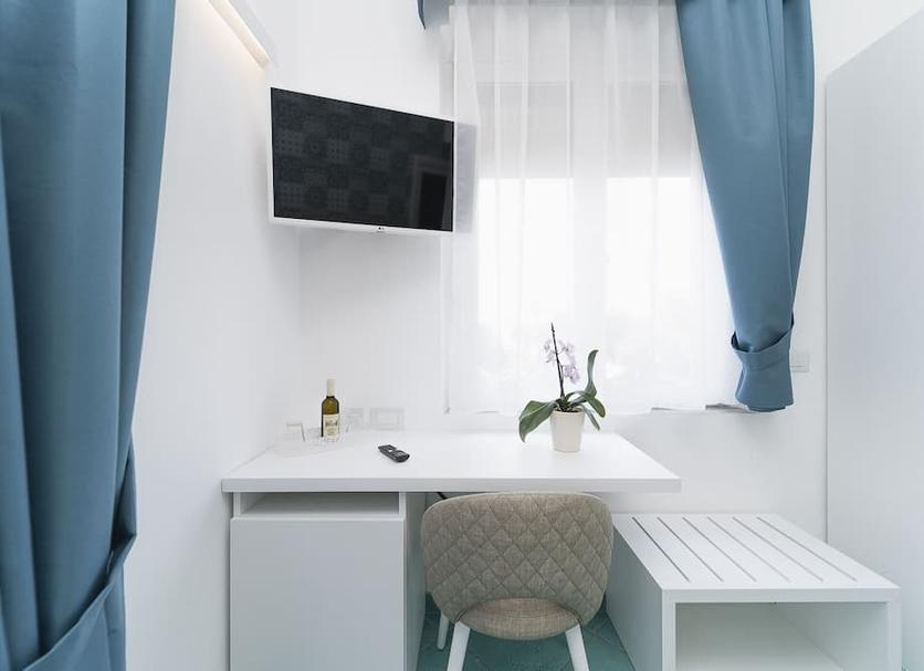 Comodidade do quarto Foto