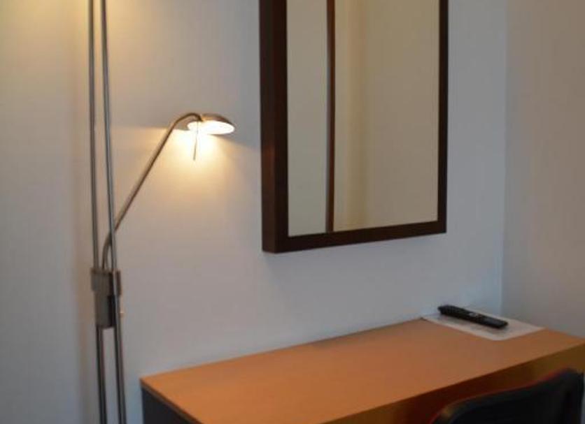 Comodidade do quarto Foto