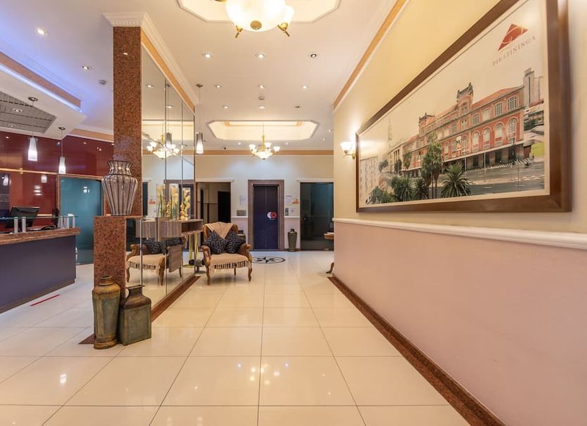Hall Foto