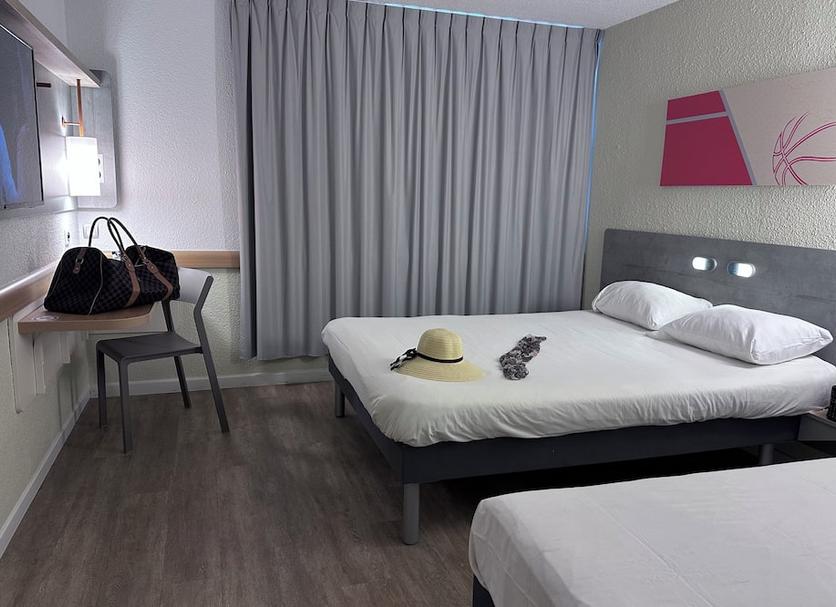 Quarto Foto
