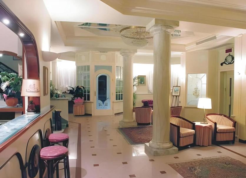 Hall Foto