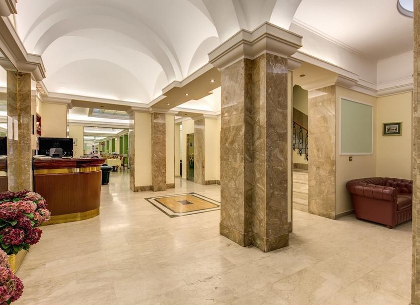 Hall Foto