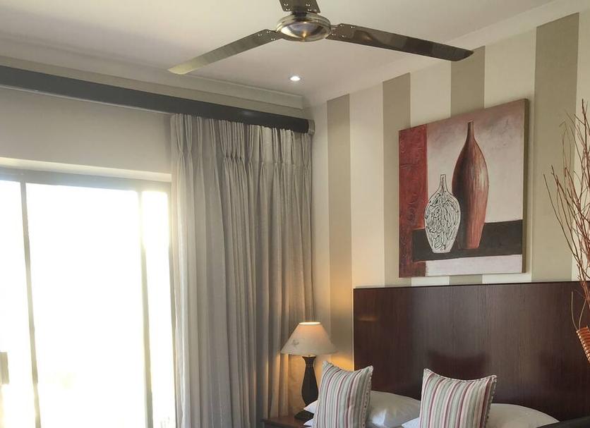 Comodidade do quarto Foto