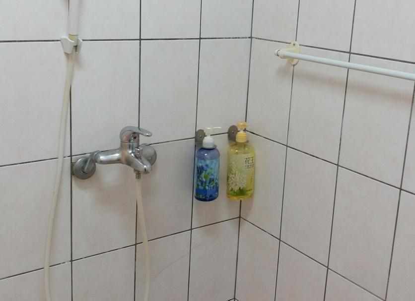 Comodidade do quarto Foto