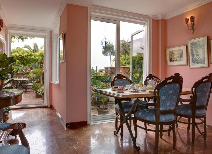 Sala de jantar Foto