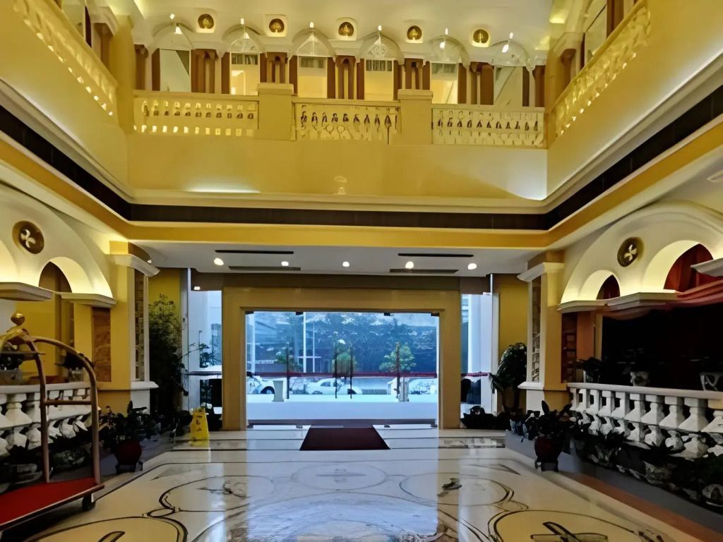 Hall Foto
