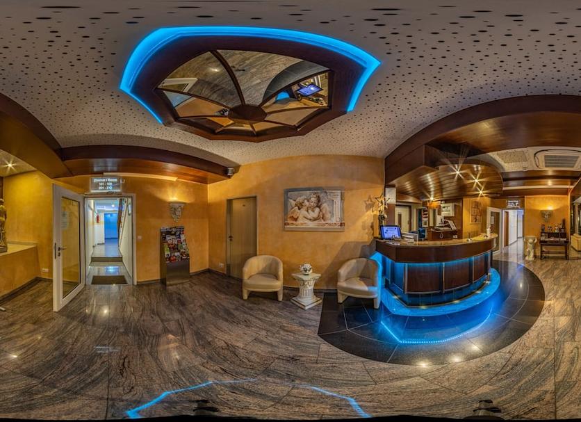Hall Foto