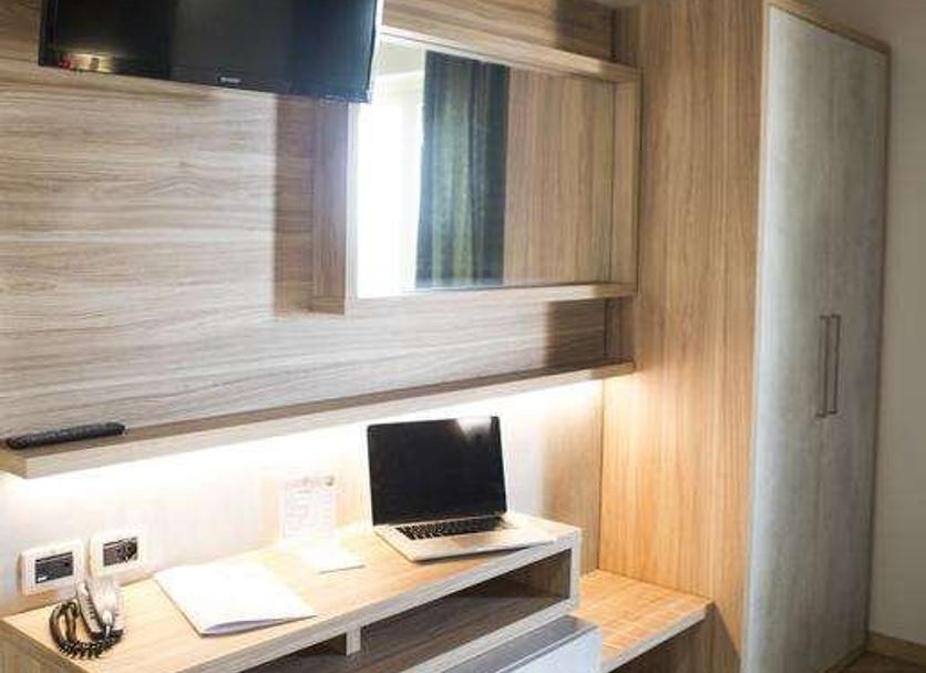 Comodidade do quarto Foto