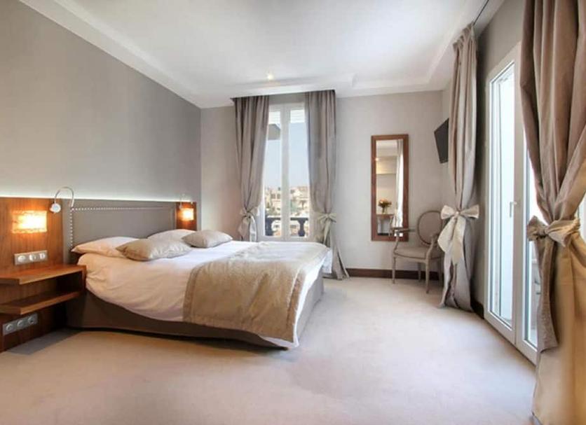 Quarto Foto