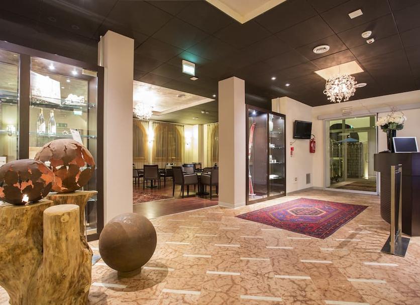 Hall Foto
