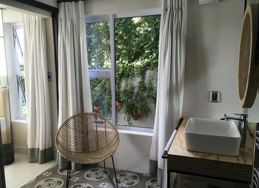Comodidade do quarto Foto