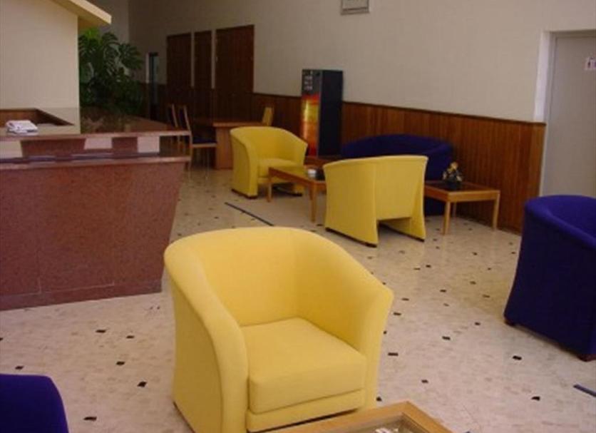 Hall Foto