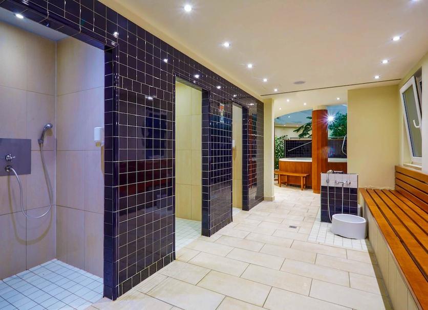 SPA Foto