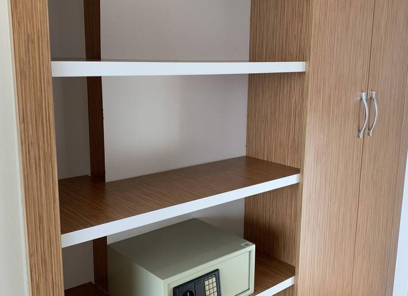 Comodidade do quarto Foto