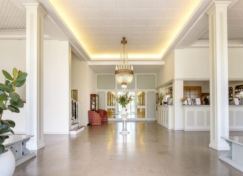 Hall Foto