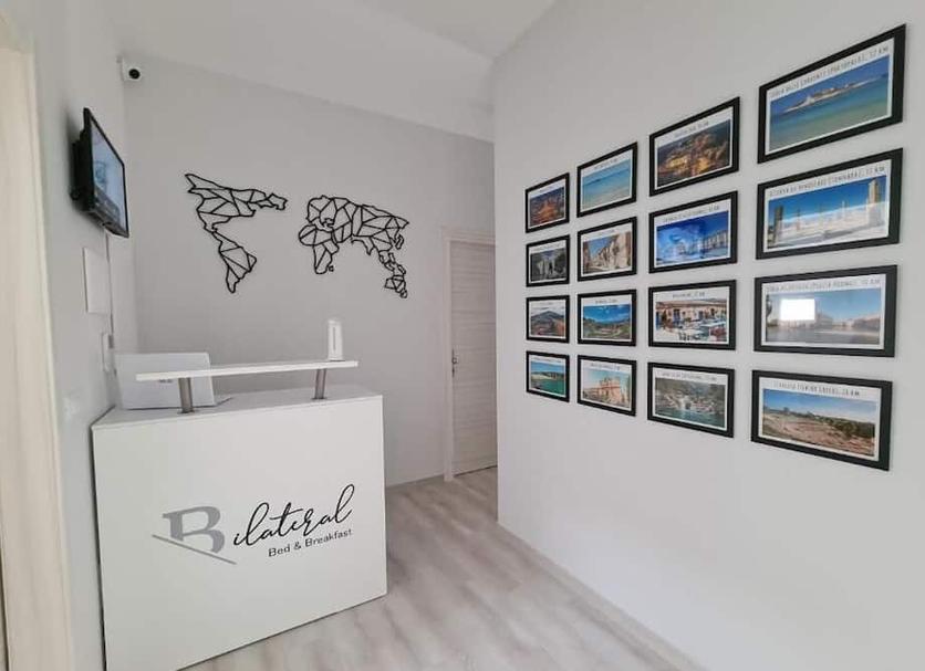 Comodidade do quarto Foto