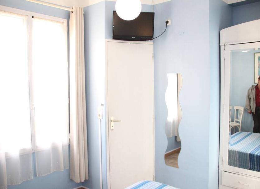 Comodidade do quarto Foto