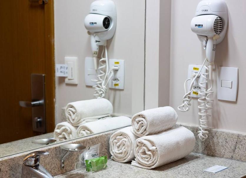 Comodidade do quarto Foto