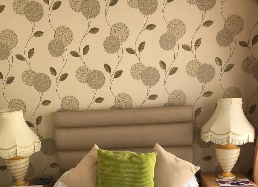 Comodidade do quarto Foto