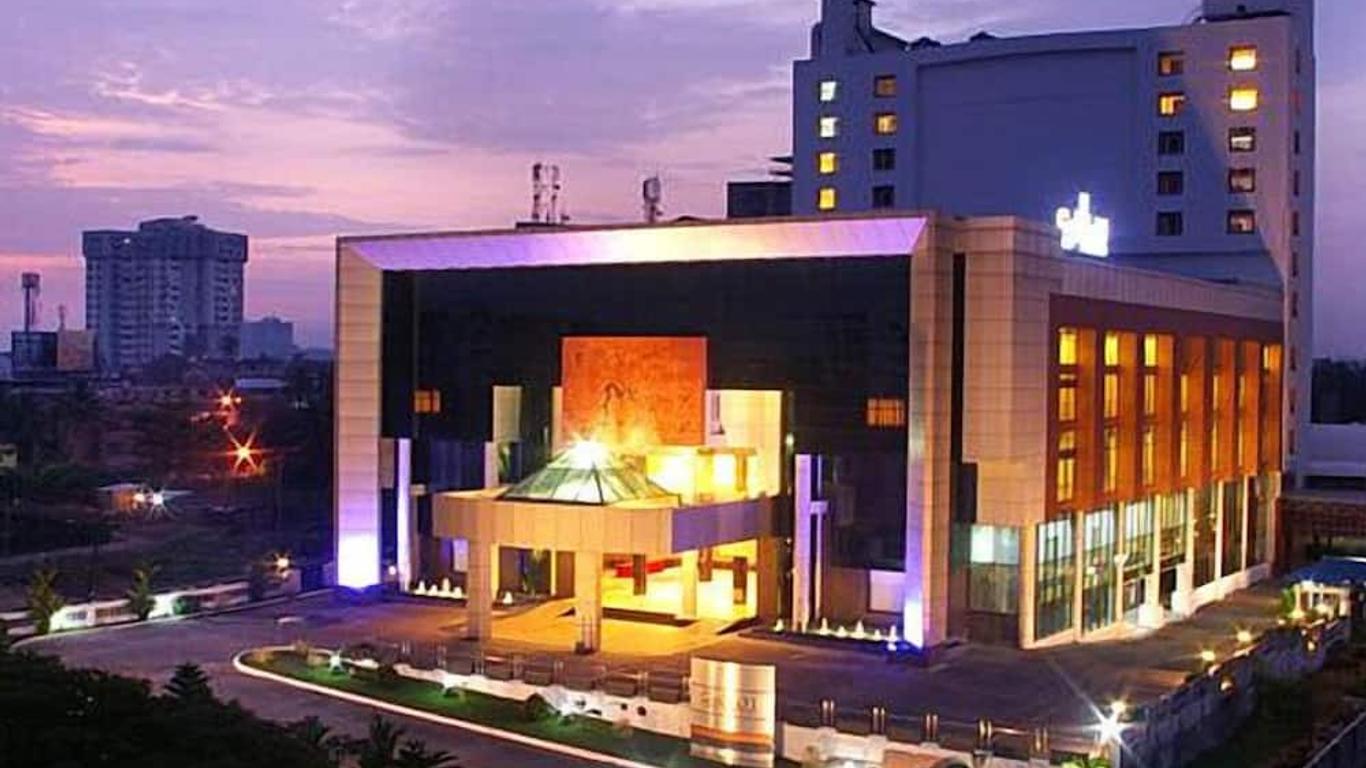 Gokulam Park Hotel & Convention Centre
