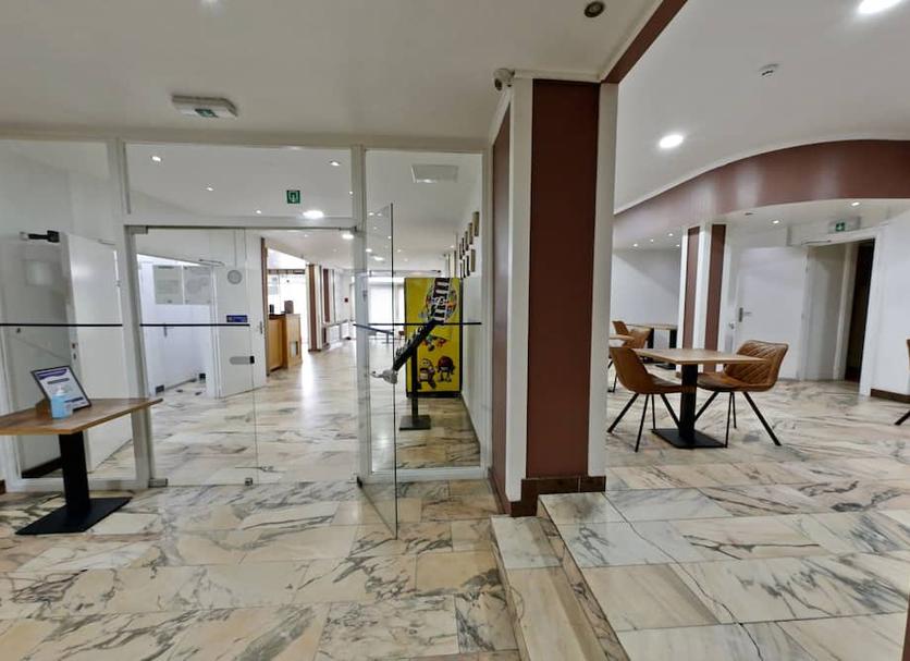 Hall Foto