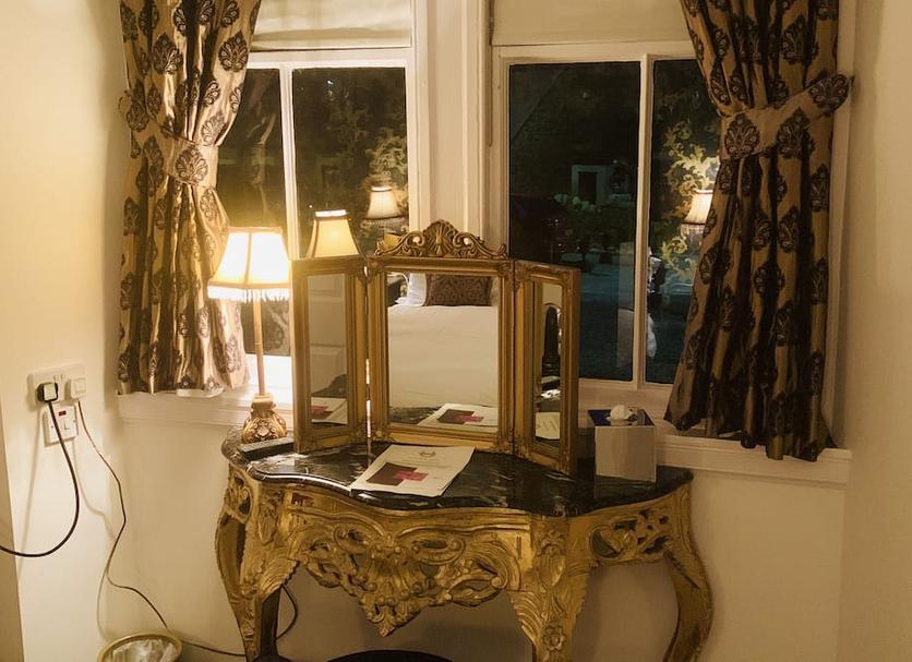 Comodidade do quarto Foto