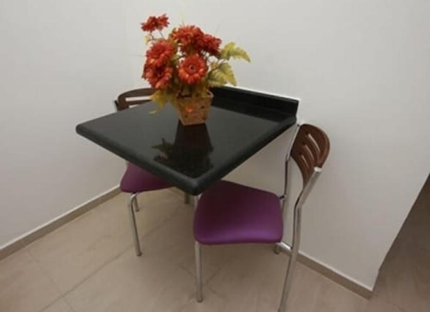 Comodidade do quarto Foto