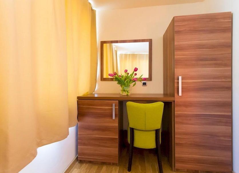 Comodidade do quarto Foto