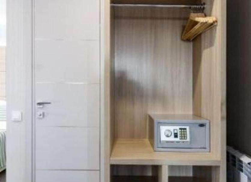 Comodidade do quarto Foto