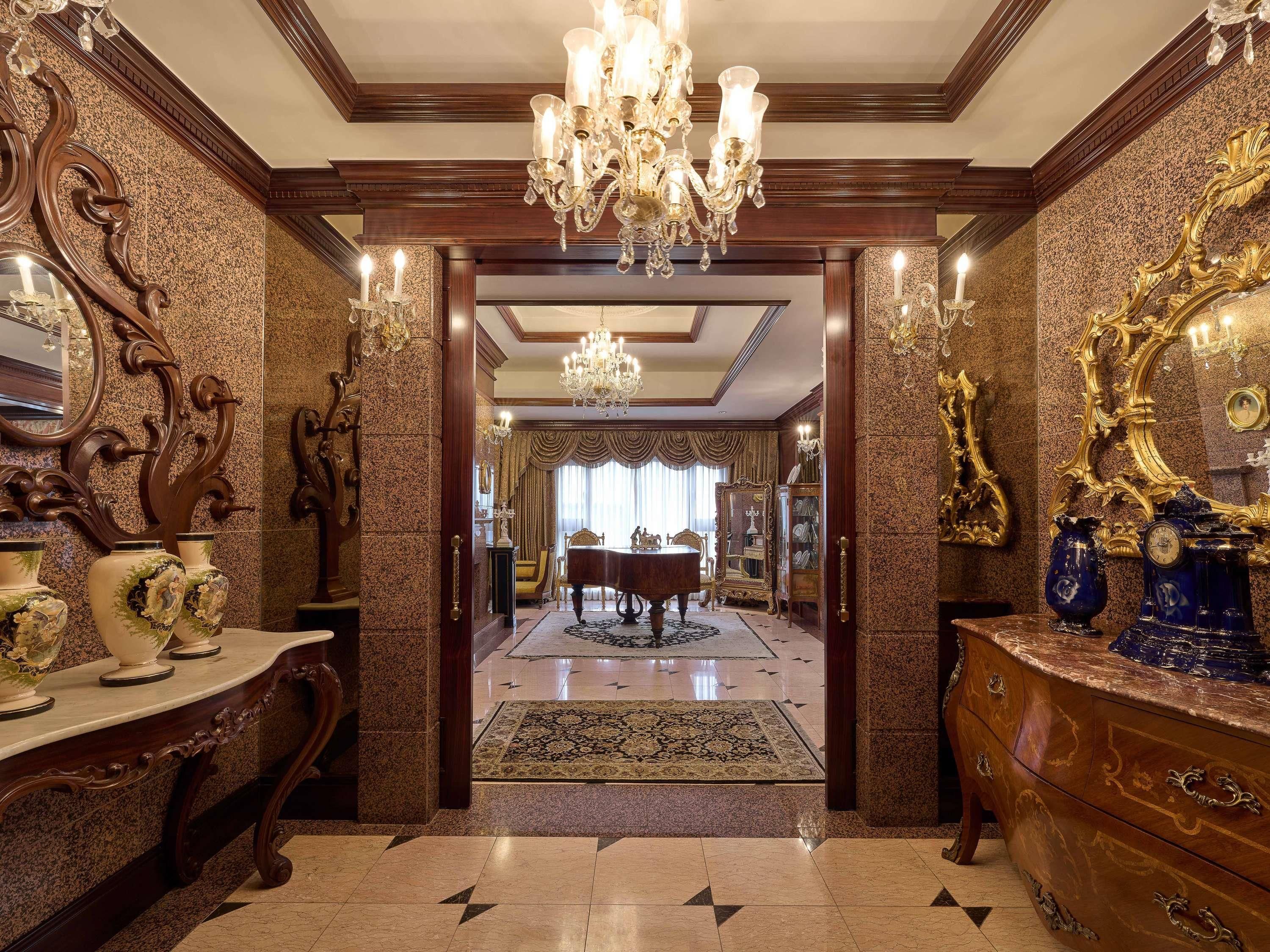 Hall