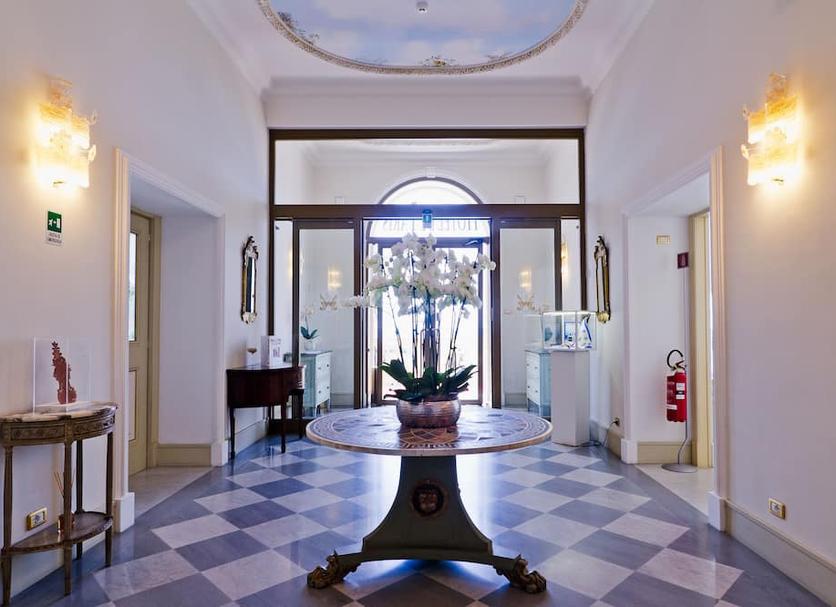 Hall Foto