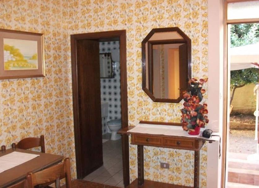 Comodidade do quarto Foto