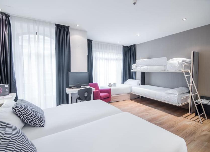 Quarto Foto