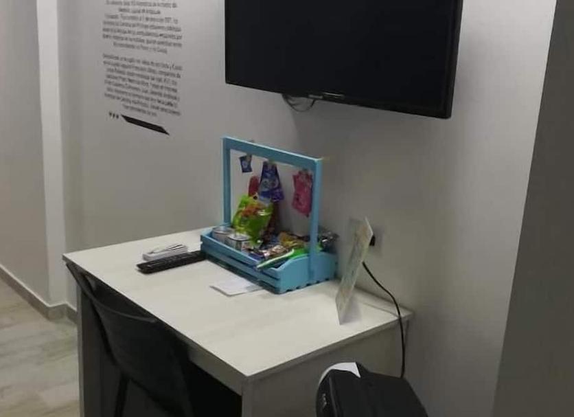 Comodidade do quarto Foto