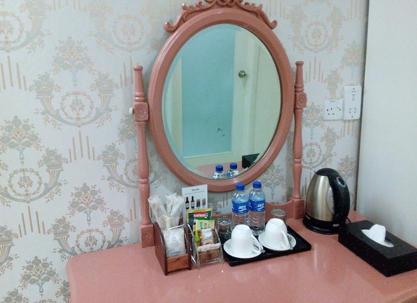 Comodidade do quarto Foto