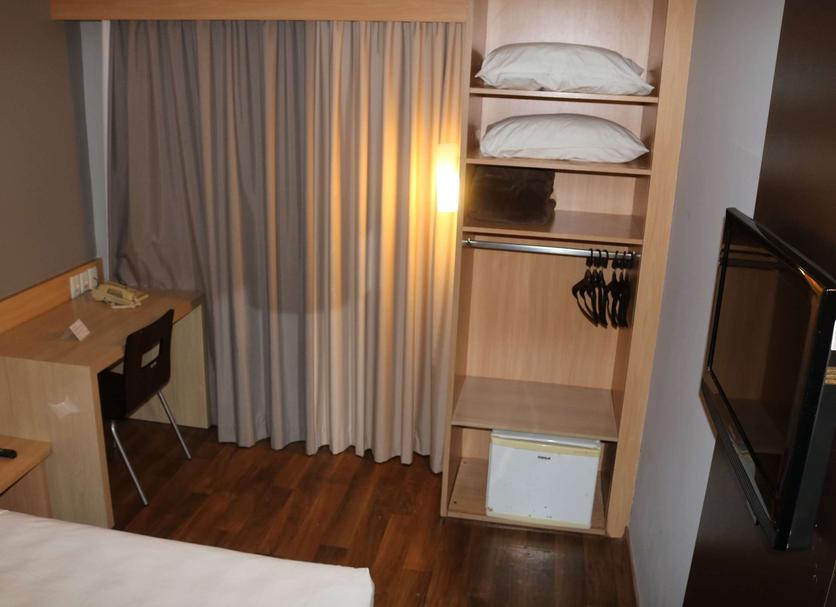 Comodidade do quarto Foto