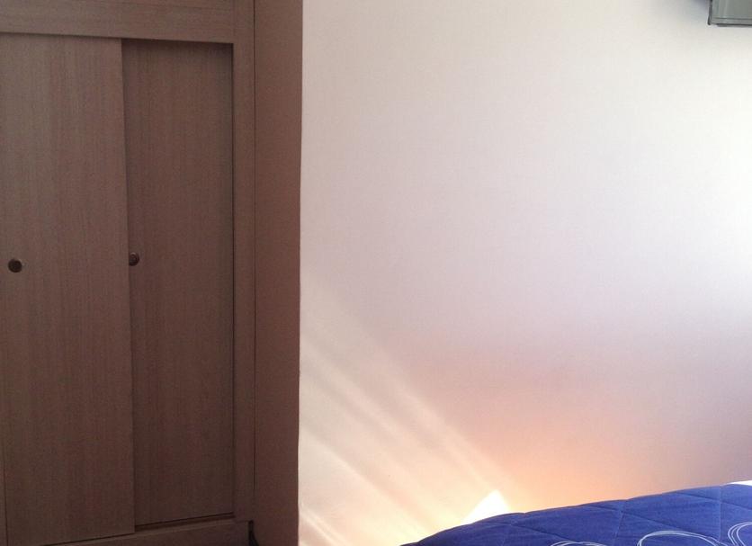 Comodidade do quarto Foto