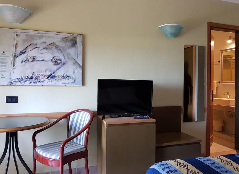 Comodidade do quarto Foto