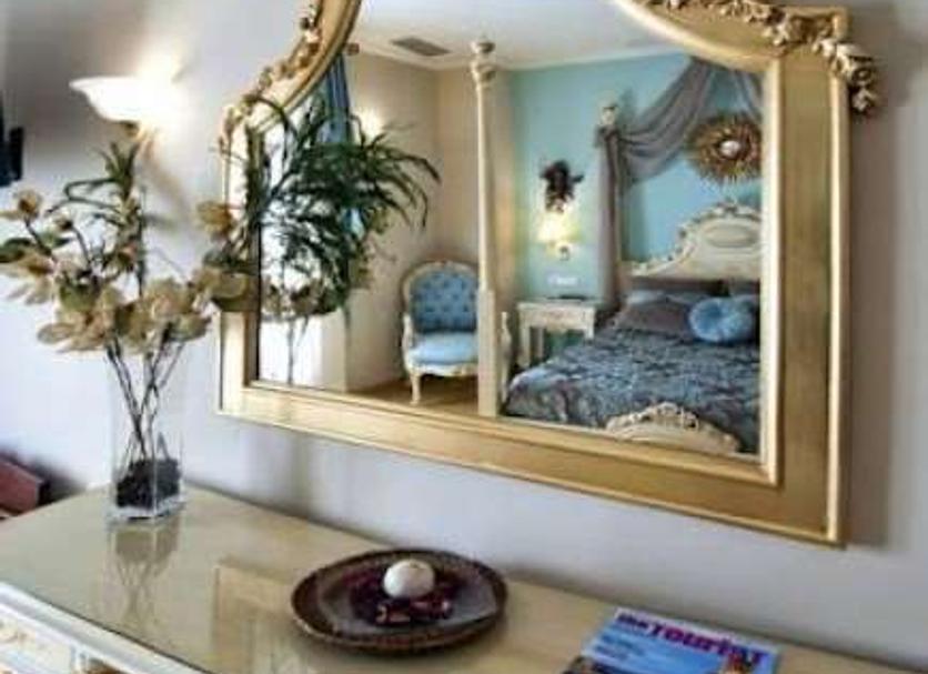 Comodidade do quarto Foto