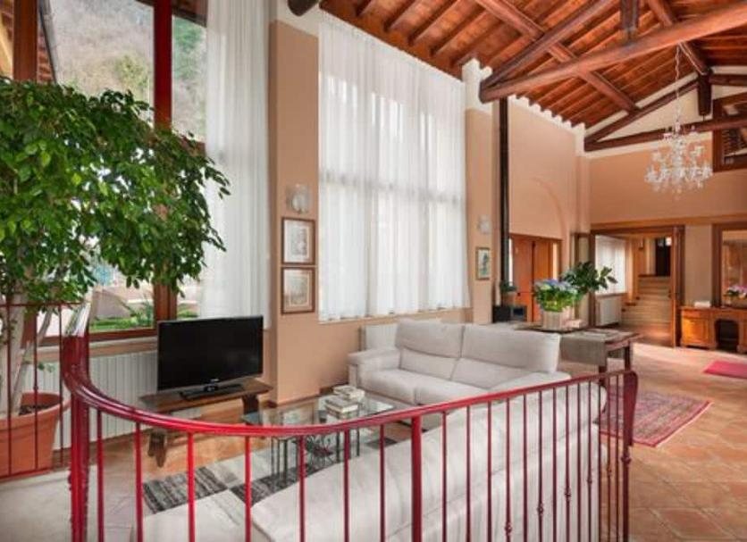 Hall Foto